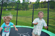 Trampolin im Garten